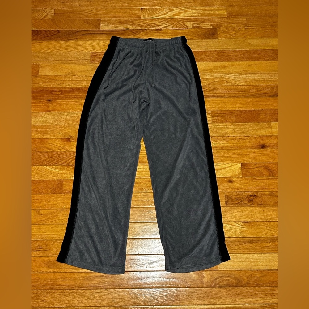 small gray fleece joe boxer sweatpants